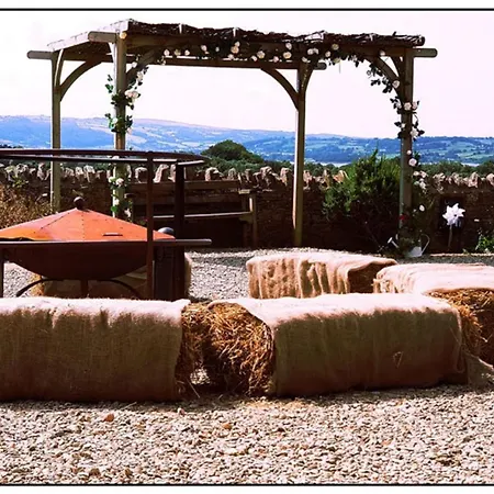 Converted Farm Buildings In 250-acre Nature Reserv *